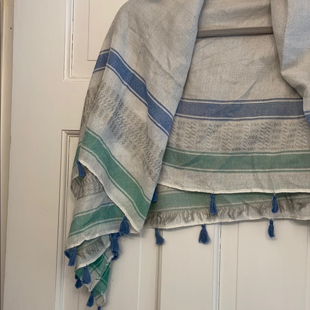 Vince Camuto square scarf